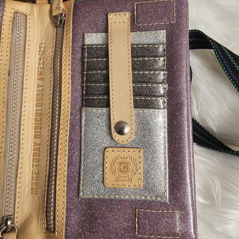 Consuela Lyndz Uptown Crossbody - Picture 4 of 10